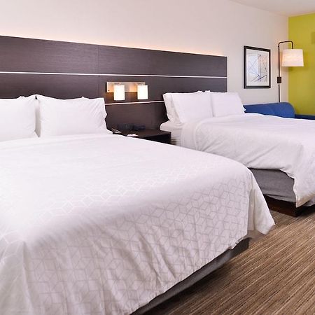 Holiday Inn Express & Suites Mall Of America - Msp Airport Bloomington Exterior foto